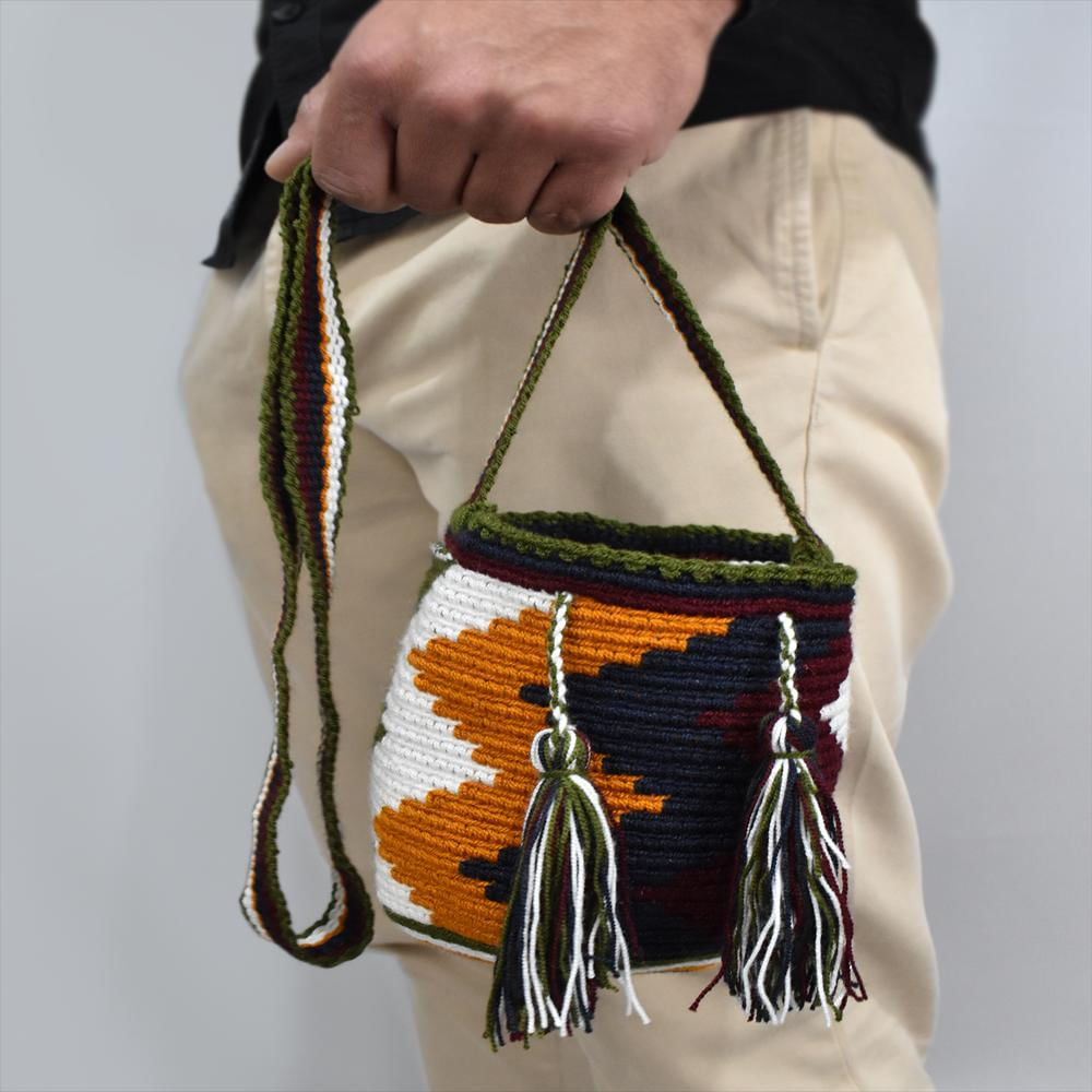 Mochila Wayuu Peque a Multicolor Carulla