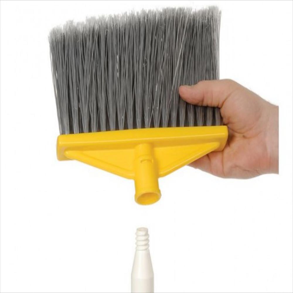 Escoba Angular Con Mango De Aluminio Rubbermaid img #3